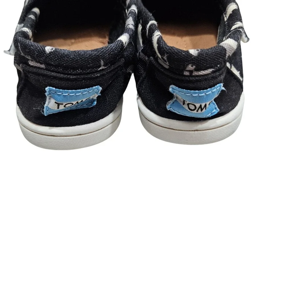 Toms Kids‎ Navy Shark Print Slip-On Shoes Size 7 Toddler Hook Loop Closure